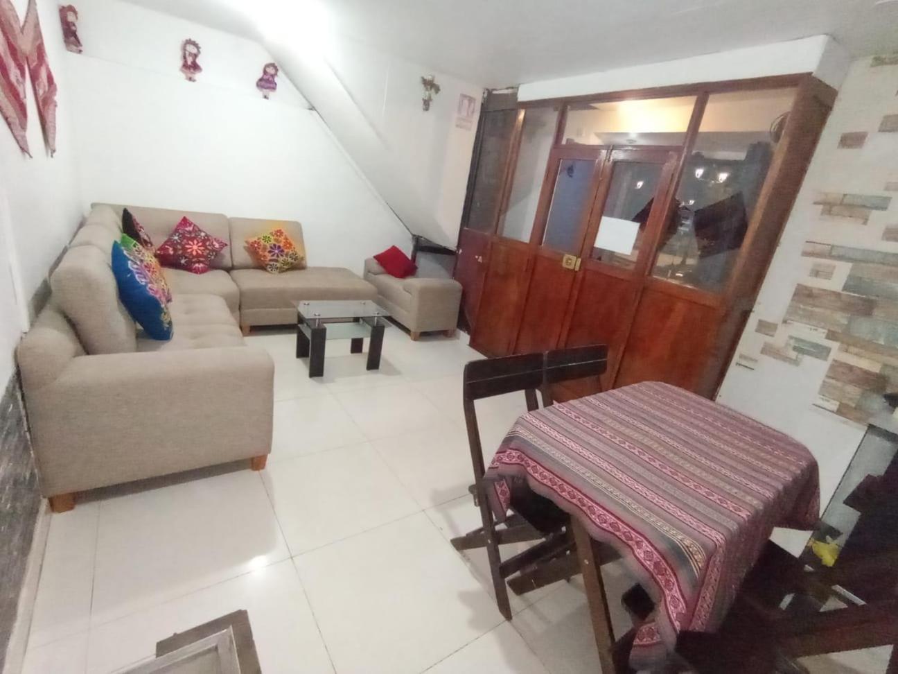 Hostal La Rasa กุสโก ภายนอก รูปภาพ