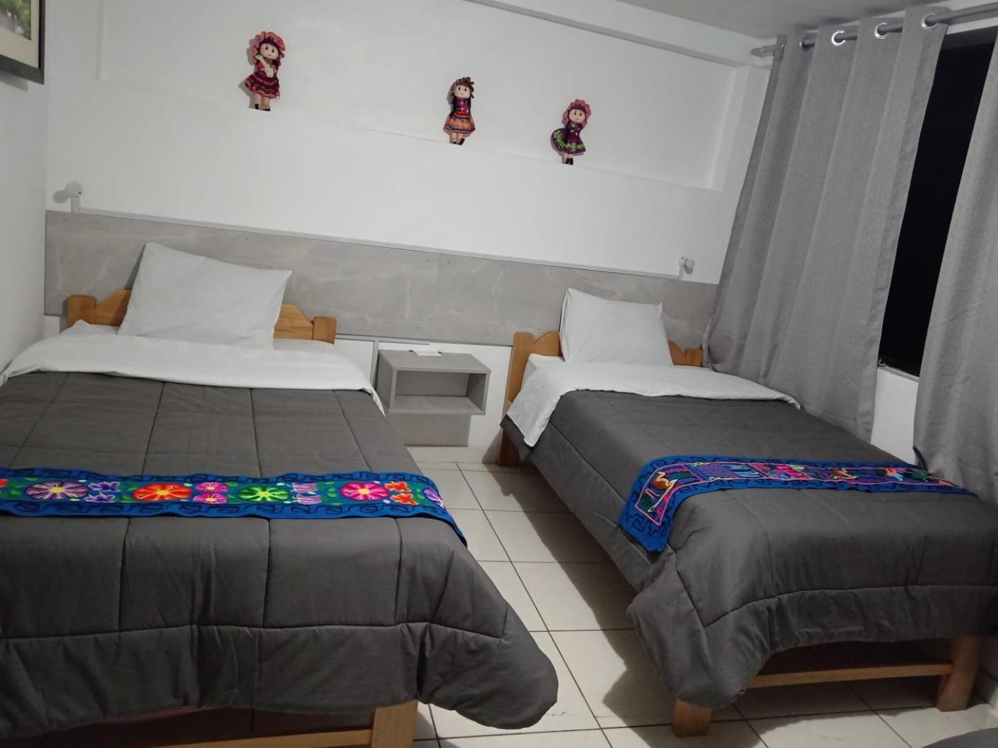 Hostal La Rasa กุสโก ภายนอก รูปภาพ
